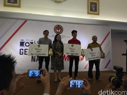 Puan Hadiahkan Jutaan Rupiah ke Pemenang Lomba Foto Revolusi Mental