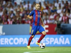 Iniesta Ingin Pensiun di Barca, tapi...