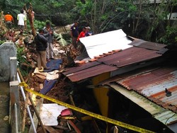 Tebing di Bogor Longsor, 1 Orang Tewas Tertimbun
