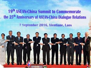 Presiden Jokowi Hadiri KTT ke-19 ASEAN-China