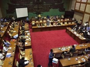 Malam Hari, Sri Mulyani dan Agus Marto Rapat dengan DPR Bahas RAPBN 2017