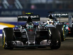 Hamilton Tunggu Kejutan dari Jet Darat 2017