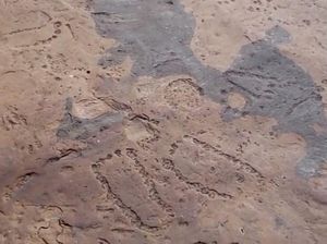 Kisah Kolam & Jejak Kaki Manusia Pertama di Dunia