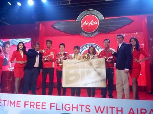 Atlet-atlet Indonesia Peraih Medali Olimpiade Resmi Pegang Tiket Terbang Gratis