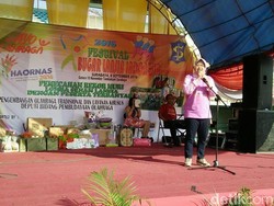 Lansia Rajin Senam, Risma: Angka Sakit (Lansia) di Surabaya Menurun