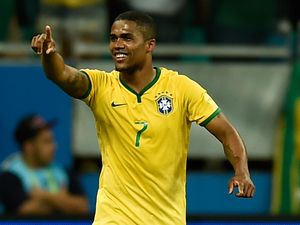 Optimisme Douglas Costa tentang Peluang Brasil di Piala Dunia 2018