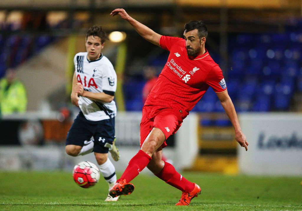CHESTER, ENGLAND - JANUARY 25:  Jose Enrique of Liverpool passes the ball during the Barclays U21 Premier League match between Liverpool U21 and Tottenham Hotspur U21 at Lookers Vauxhall Stadium on January 25, 2016 in Chester, England.  (Photo by Alex Livesey/Getty Images)