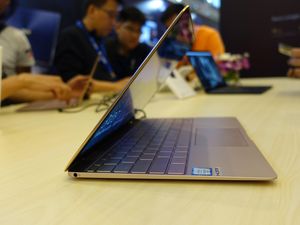 Zenbook 3 Diklaim Menang Segalanya dari MacBook Air Zenbook 3 Diklaim Menang Segalanya dari MacBook Air