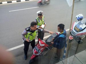 Polda Jabar Dukung Larangan Pelajar Purwakarta Bawa Motor ke Sekolah