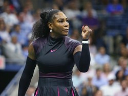 Serena ke Semifinal Usai Kalahkan Halep dalam Tiga Set