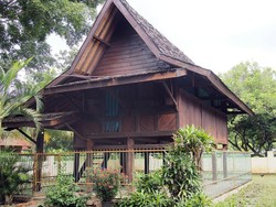 Nuansa Mistis Saung Ranggon di Bekasi