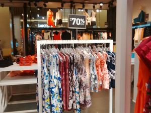 Mitra Adiperkasa Tak Gentar Hadapi Pesaing Online di Akhir Tahun