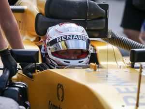 Magnussen Ingin Akhiri Kegundahan di Singapura Magnussen Ingin Akhiri Kegundahan di Singapura
