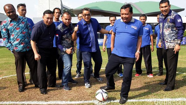 Lomba Futsal Meriahkan HUT Partai Demokrat