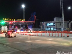 Sabtu Pagi, Antrean di GT Brexit Ramai Lancar