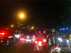 Jalan Juanda Menuju Stasiun Bekasi Macet Parah, Kendaraan Tak Bergerak