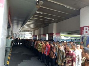 Jelang Blusukan Jokowi-Duterte, Personel Gabungan Berjaga di Tanah Abang