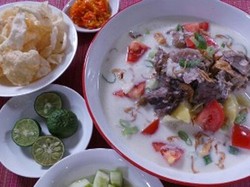 3 Resep Soto Daging Kuah Santan yang Gurih Mantap Untuk Makan Siang