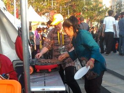 Sate Australia Tarik Perhatian Warga di Festival Internasional F8 Makassar