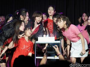 JKT48 Rayakan Ulang Tahun Teater yang ke-4