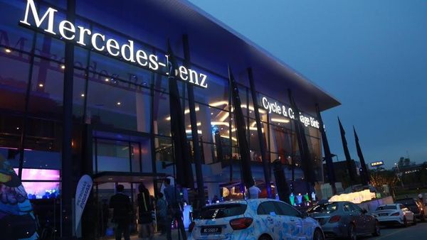 Keseruan Mercy Ultra Hunting X Ultra Singapore di Malaysia