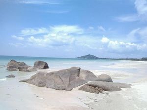 Pantai Siangau Yang Masih Perawan di Bangka Barat