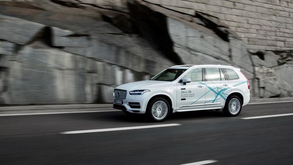Volvo Ngebet Kenalkan Mobil Otomatis