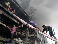 Pabrik Bangladesh Dilanda Kebakaran Hebat, 21 Orang Tewas