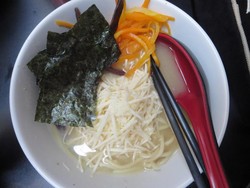 Wisata Kuliner Ramen Sedap di Bandung, Bisa!