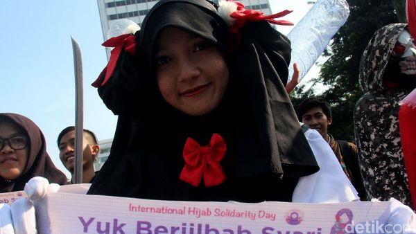 Aksi Ajak Berjilbab Syari