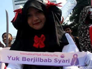 Aksi Ajak Berjilbab Syari