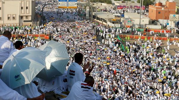 Jemaah Haji Penuhi Arafah