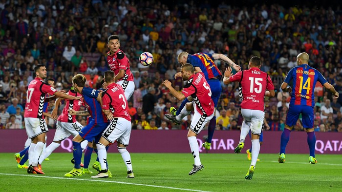 Barca Dikalahkan Alaves di Camp Nou