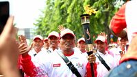 Pelatih Pertina Karawang Terima Api PON