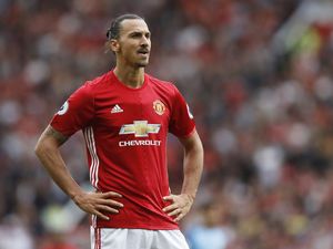 Usai Derby Manchester, Ibrahimovic Tonton Tinju
