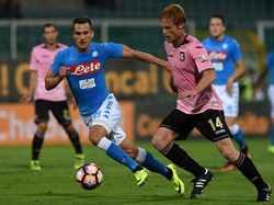 Napoli Hantam Palermo 3-0