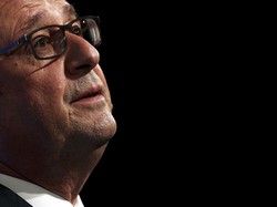 Hollande Janji Akan Tindak Lanjuti Peretas Kampanye Macron