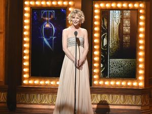 Mengintip Apartemen Meg Ryan di New York yang Baru Direnovasi