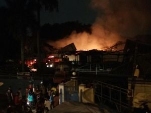 Api yang Bakar Pabrik Garmen di Cibodas, Tangerang Makin Membesar