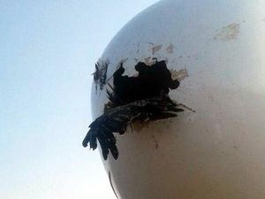 Tabrakan Dengan Burung Elang, Hidung Pesawat Sudan Bolong