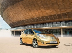 Atlet Inggris Peraih Emas Olimpiade Dihadiahkan Nissan Leaf Warna Emas