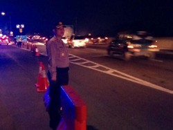 Kendaraan Besar yang Melintas Ikut Sebabkan Macet di Tol Jakarta-Cikampek