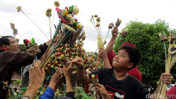 Gerebeg Besar Peringati Idul Adha