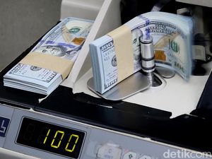 Cadangan Devisa RI Naik Jadi US$ 131 Miliar