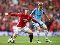 Rooney Harus Tingkatkan Performa Agar Tak Tersingkir dari MU