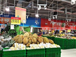 Transmart Carrefour Gelar Promo Buah Nanas