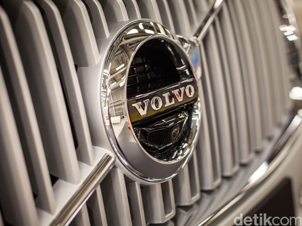 Peluncuran Volvo di Tangan Garansindo Mundur Sampai Agustus Peluncuran Volvo di Tangan Garansindo Mundur Sampai Agustus