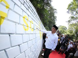 Ridwan Kamil Ajak Seniman Lukis Tembok di Bandung