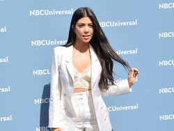 Anaknya Duduk di Atas Mobil Rp 1,6 M, Kourtney Kardashian Dikritik