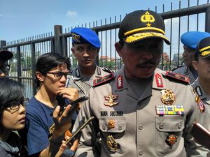Antisipasi Macet Saat Pembukaan PON, Polisi Berlakukan Buka Tutup Menuju GBLA Antisipasi Macet Saat Pembukaan PON, Polisi Berlakukan Buka Tutup Menuju GBLA